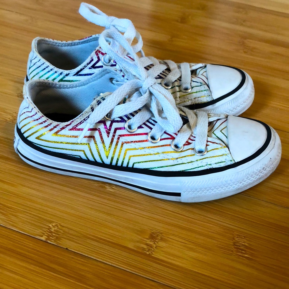 Converse Girls